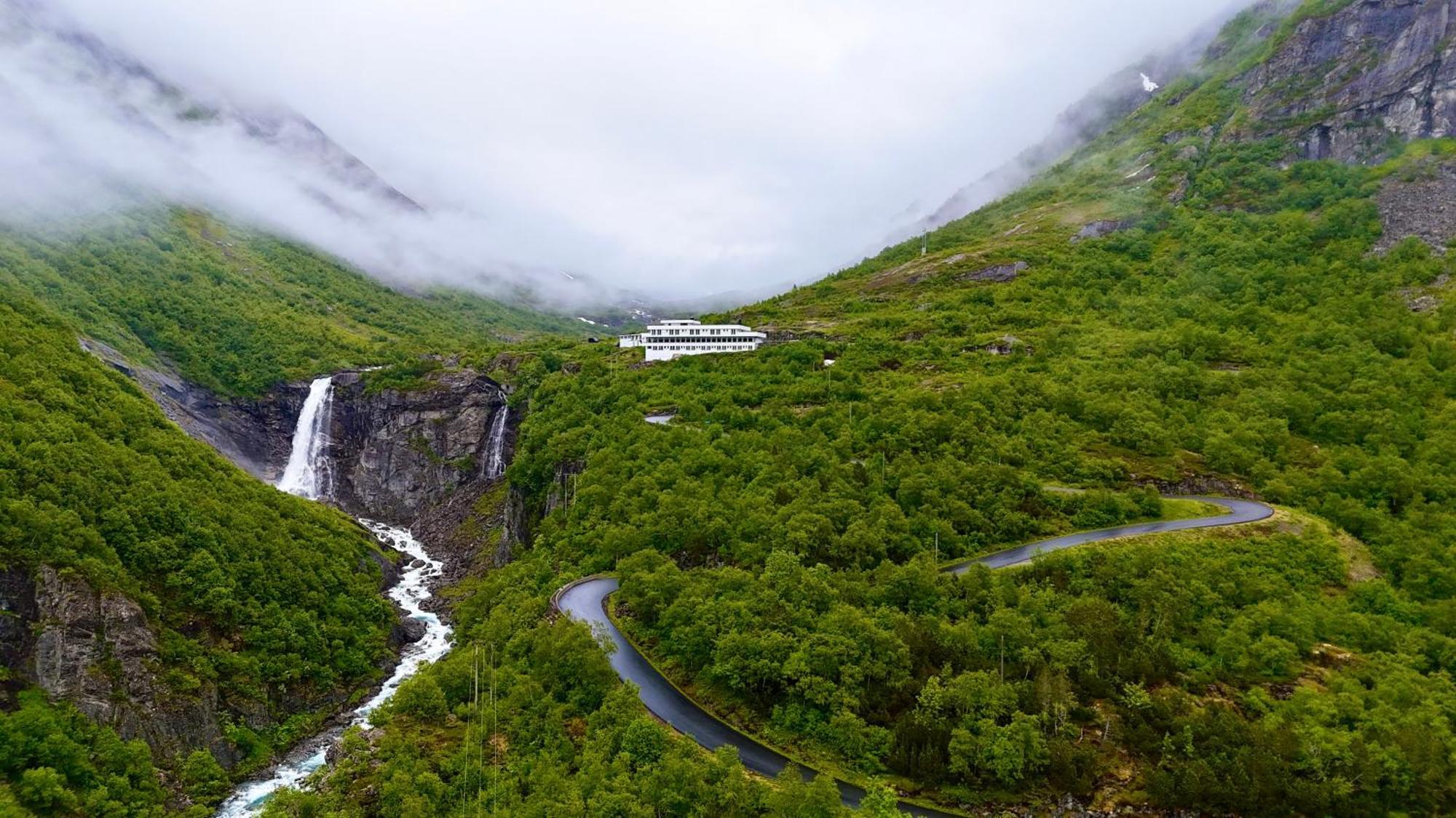 Hotel Videseter Stryn Exteriör bild