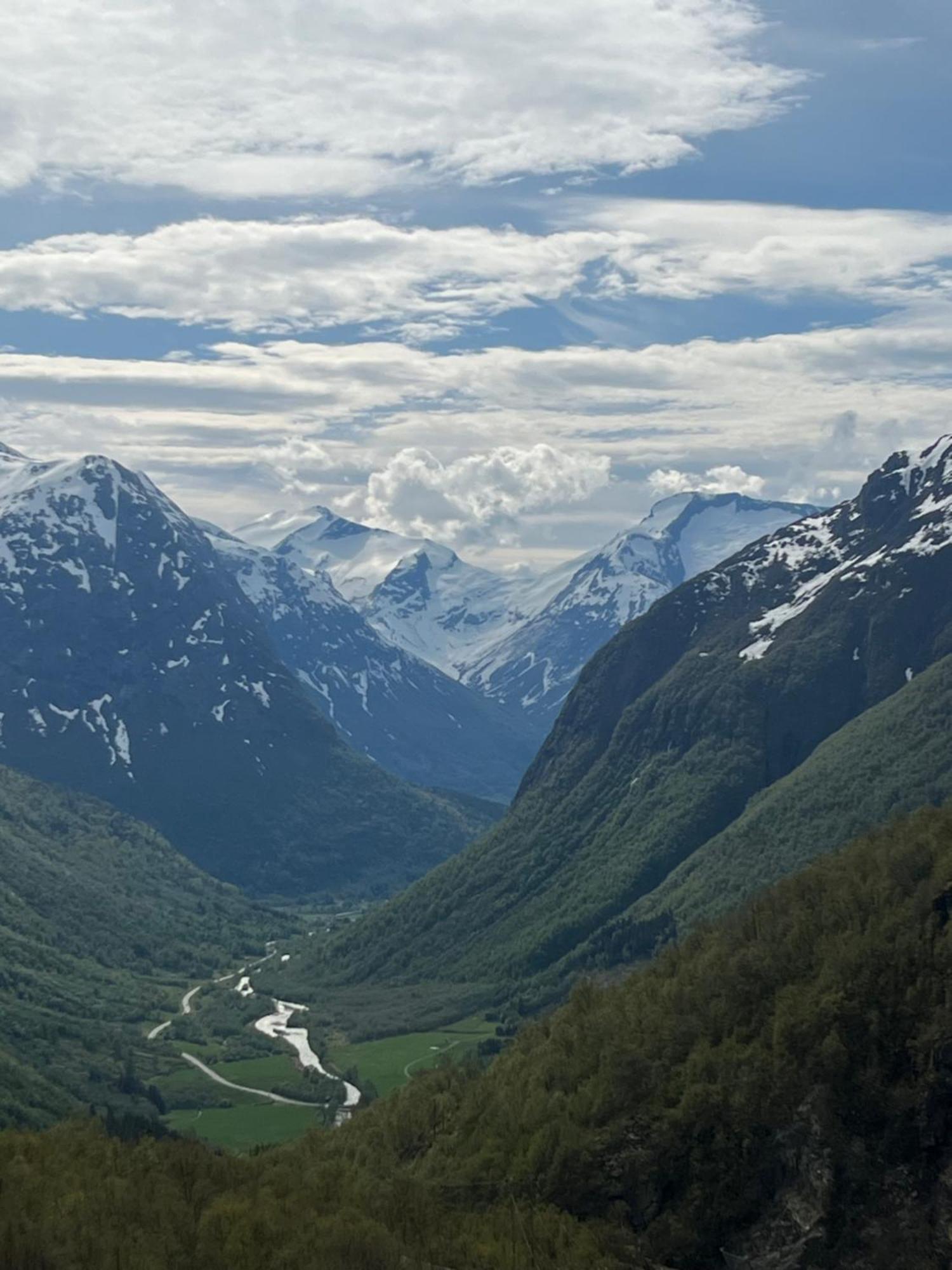 Hotel Videseter Stryn Exteriör bild